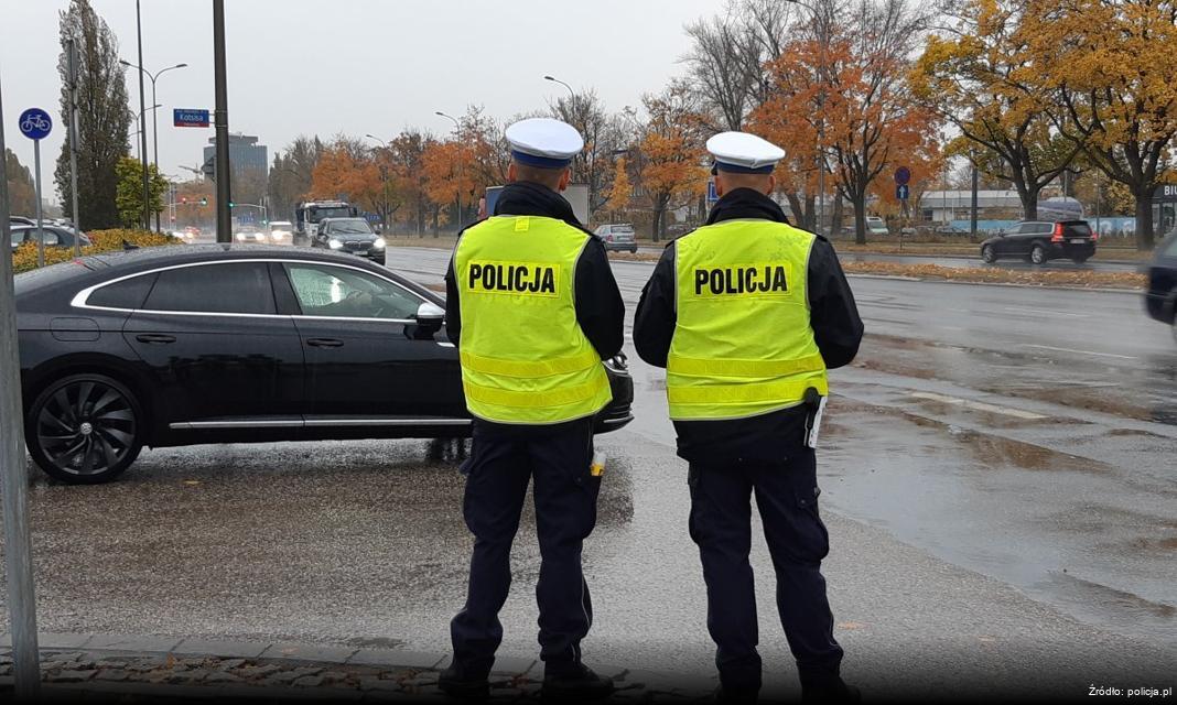 Kontrola motoroweru w Żyrardowie kończy się zatrzymaniem poszukiwanych osób